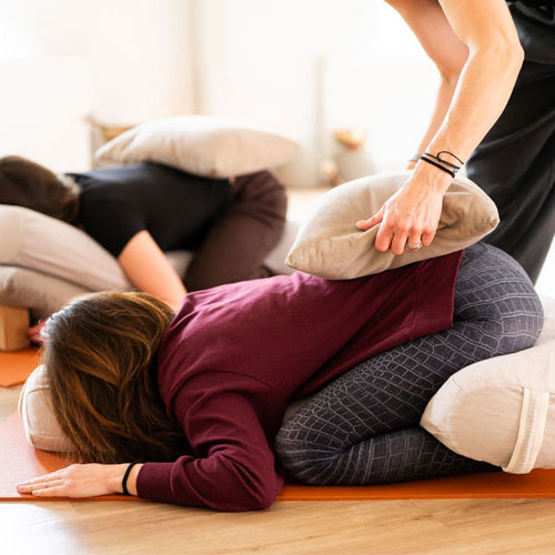 Hormoonyoga-Ananda-Yoga-Hilversum