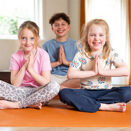 Ananda-Yoga-kinderyoga