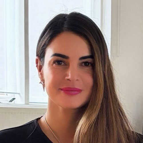 Ananda-Yoga-docent-Sinem-Cangir