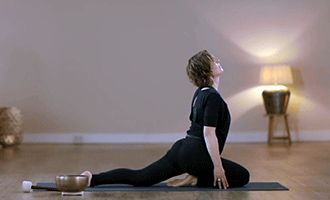 Hatha yogales (72 min) Julie-Anne