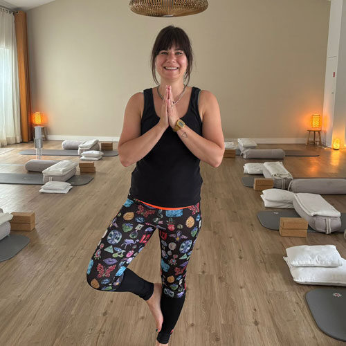 Ananda-Yoga-inval-docent-Deborah-Meeuwissen