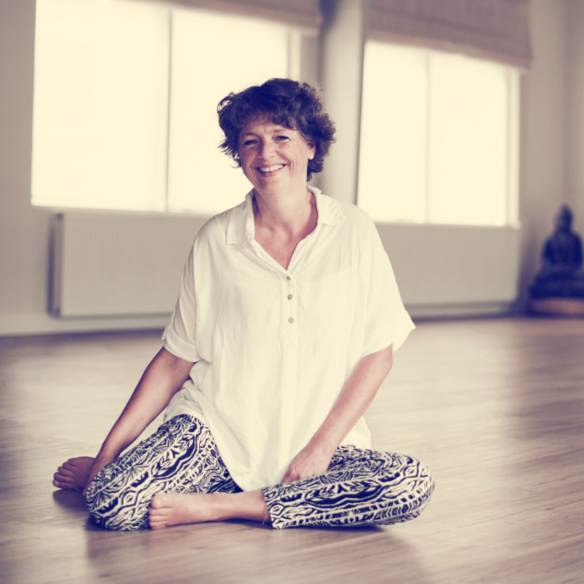 Ananda Yoga invaldocent Annette Paulich